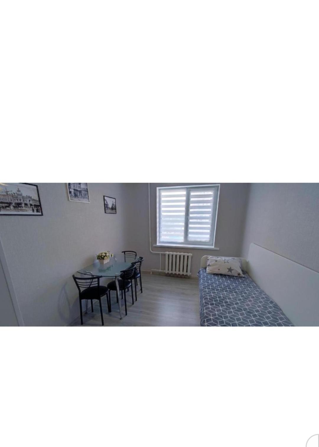 Аэропорт-Номера 24/24 . Chisinau Quarto foto