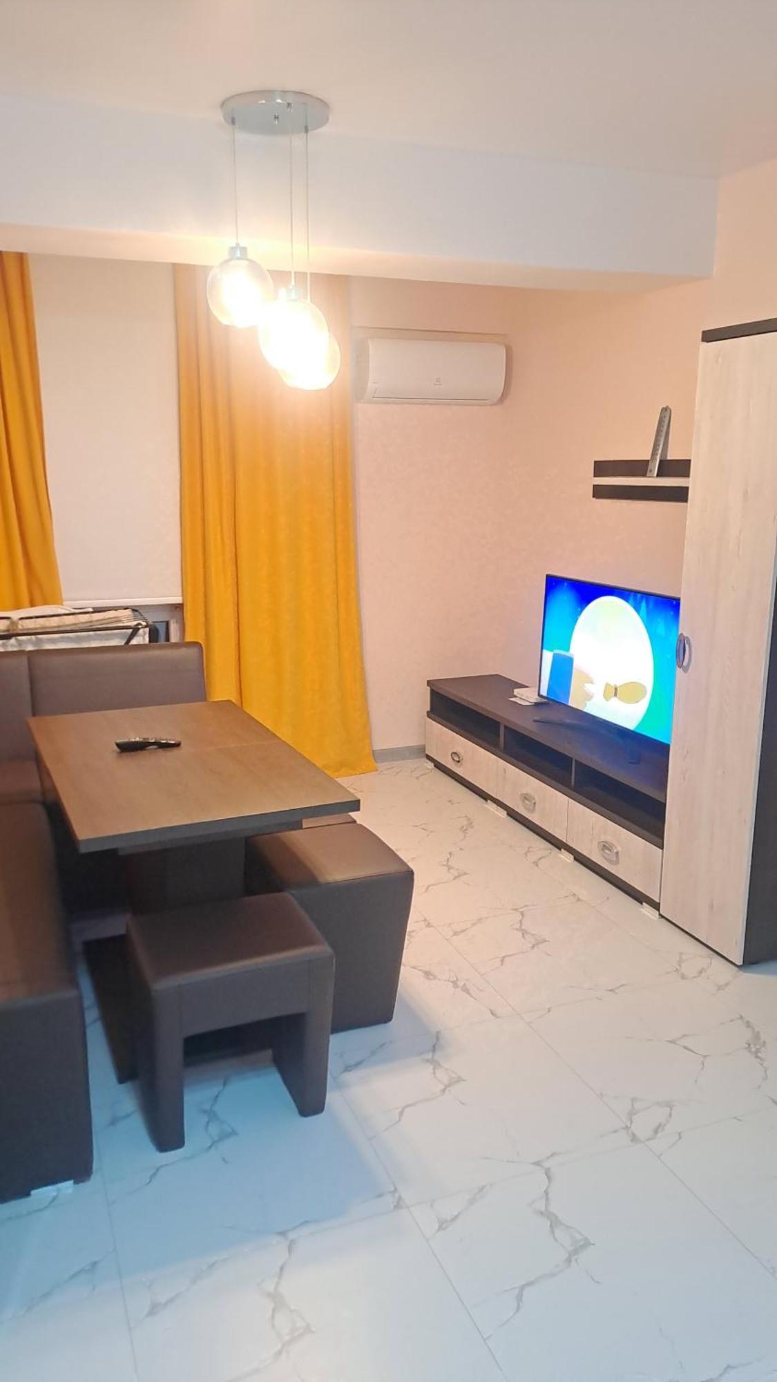 Аэропорт-Номера 24/24 . Chisinau Quarto foto