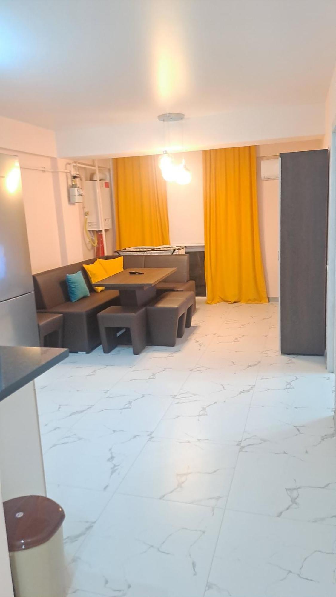 Аэропорт-Номера 24/24 . Chisinau Quarto foto