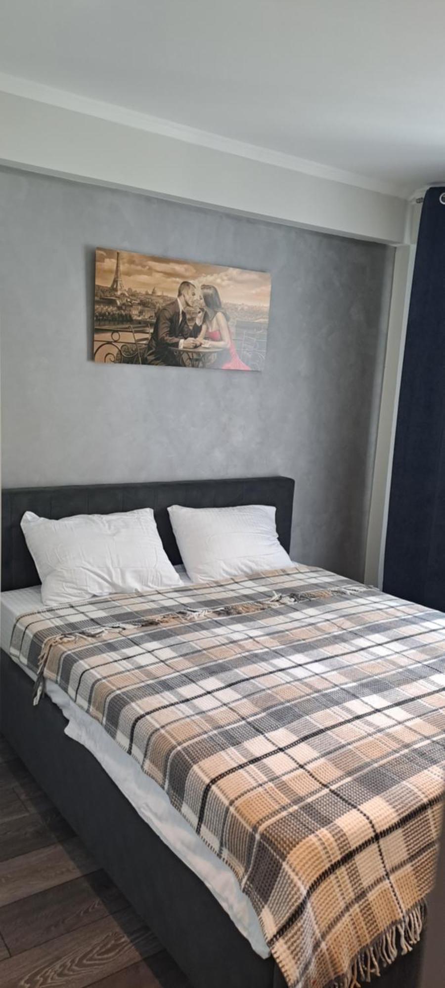 Аэропорт-Номера 24/24 . Chisinau Quarto foto