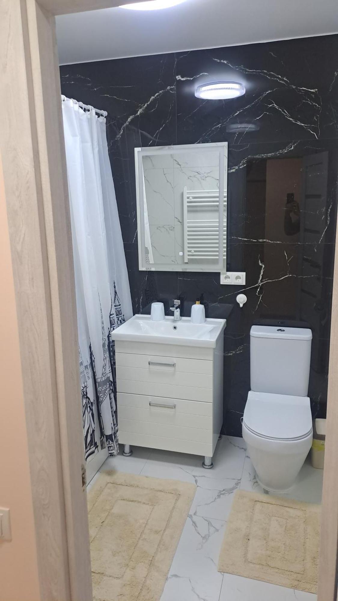 Аэропорт-Номера 24/24 . Chisinau Quarto foto